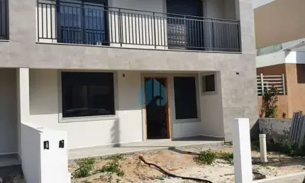 Bela Casa Localizada no Bairro Pinguirito, em Garopaba!