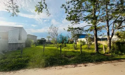 Belo terreno localizado no bairro grama, em garopaba!