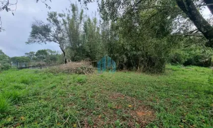 Terreno com vista panorâmica, localizado no loteamento village, em garopaba!