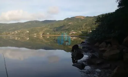 Terreno Localizado no Bairro Costa de Macacu | Garopaba - SC