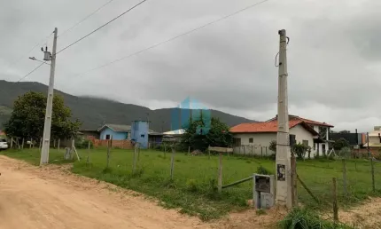 Terreno Localizado no Bairro Areias de Palhocinha, em Garopaba!