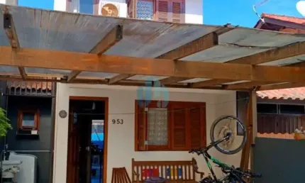 Casa Próxima ao Centro da Cidade, Pinguirito | Garopaba - SC