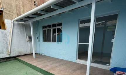 Casa de Alvenaria a Uma Quadra da Praia Central, Centro | Garopaba - SC