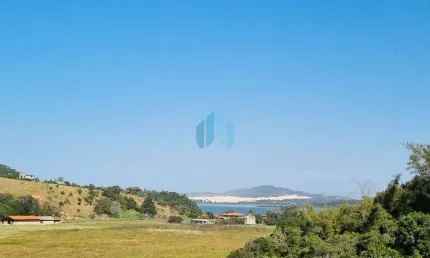 Ótimo terreno localizado na praia do rosa, em imbituba.