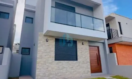 Bela Casa Nova a Poucos Minutos do Centro, Pinguirito | Garopaba - SC