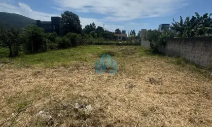 Ótimo Terreno Próximo ao Centro da Cidade, Areias de Palhocinha | Garopaba - SC
