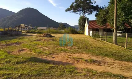 Ótimo Terreno de Esquina, Próximo às Dunas do Siriú e do Centro da Cidade, Areias de Macacu | Garopaba - SC