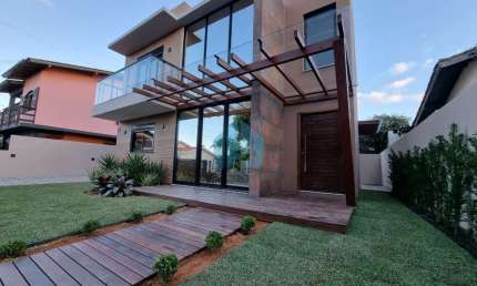 Linda Casa a 700 m da Praia Central, Ferraz | Garopaba - SC