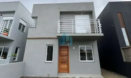 Bela Casa Localizada no Loteamento Vila do Campo, Campo Duna | Garopaba - SC