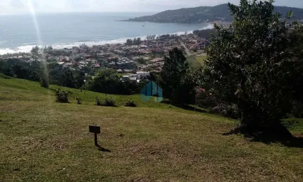 Dois Amplos Terrenos Localizados no Condomínio Bela Vista, Bairro Ferraz, em Garopaba!