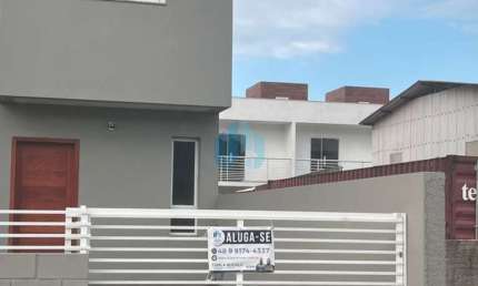 Bela Casa Nova a Poucos Minutos do Centro da Cidade, Areias de Palhocinha | Garopaba - SC