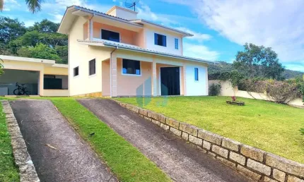 Bela Casa Próxima a Praia do Siriú, Siriú | Garopaba - SC