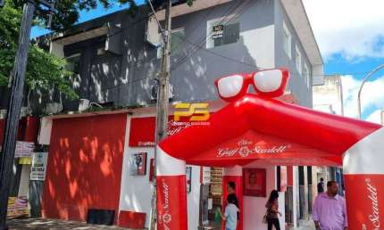Prédio comercial com 9 salas, a venda por R$3.000.000,00.