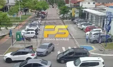 Sala comercial 303 para locação Ed. Flora Falcone Manaíra