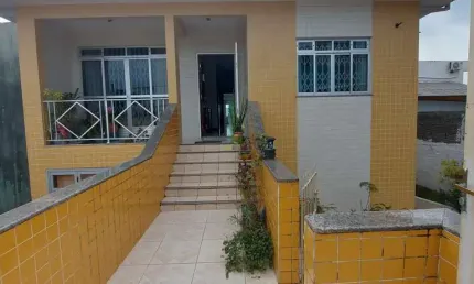 Casa para vendade com  de 321m² averbado,  terreno com 504m² frente para duas ruas.