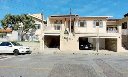Casa para venda em são josé com 03 quartos 02 banheiros 03 vagas cobertas