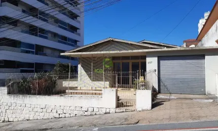 Terreno à venda no Barreiros, São José 