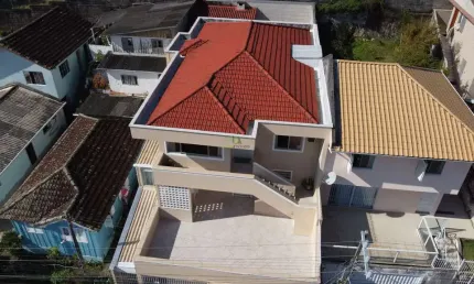 Casa para venda com 6 quartos em florianópolis estreito.