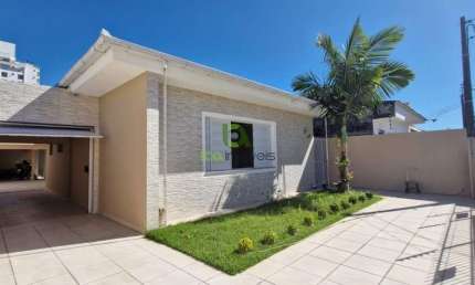 Linda casa com 4 dormitórios no Jardim Atlântico Florianópolis SC