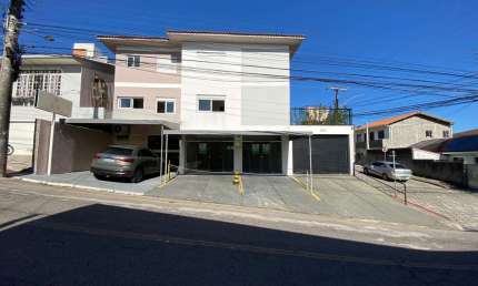 Ponto comercial com 1 sala para alugar no Barreiros, São José 
