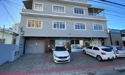 Ponto comercial com 1 sala para alugar no Barreiros, São José 