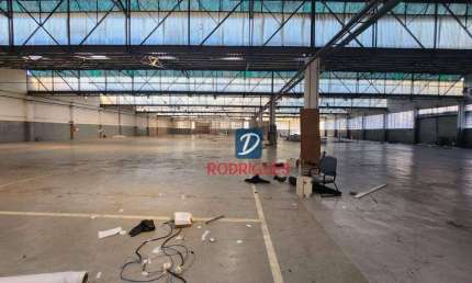 Galpão para alugar, 5304 m² por R$ 120.000,00/mês - Canhema - Diadema/SP