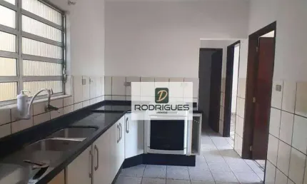 Casa com 2 dormitórios para alugar, 80 m² por R$ 1.700,01/mês - Canhema - Diadema/SP