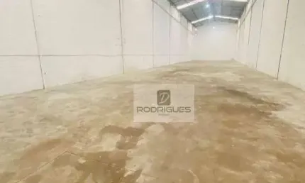 Galpão, 715 m² - venda por R$ 2.500.000 ou aluguel por R$ 24.500/mês - Vila Sacadura Cabral - Santo André/SP