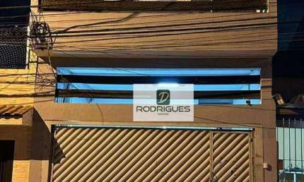 Casa com 2 dormitórios para alugar por R$ 2.390,00/mês - Vila Alice - Diadema/SP