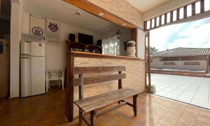 Casa a venda em Praia de Leste 7 quartos 4 quadras mar piscina sauna R$750mil