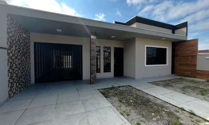 Casa a venda 3 quartos com piscina churrasqueira 130m do mar Santa Terezinha