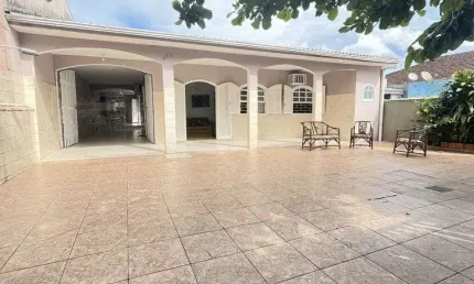 Casa 3dormitórios(1suíte) 152,00 m² área construída a venda Santa Terezinha (PR)