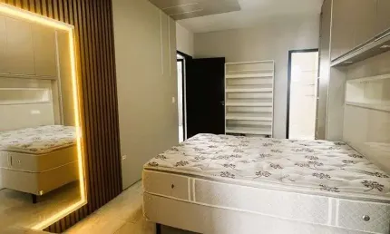 Triplex Semi-Mobiliado 3 suítes com 201,00 m² área construída para venda.