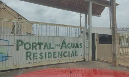 !! MARIÁ IMÓVEIS VENDE EXCELENTE CASA NO RESIDENCIAL PORTAL DAS ÁGUAS NA PONTE ALTA !!
