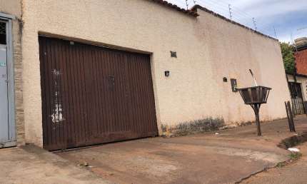 !! MARIÁ IMÓVEIS VENDE EXCELENTE CASA NO SETOR SUL !!