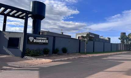 !! Mariá Imóveis Vende Linda Casa no Condomínio Diamante na Alameda dos Ipes na Ponte Alta !!
