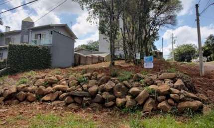 VENDA - TERRENO DE ESQUINA NO BAIRRO CIDADE NOVA EM IVOTI