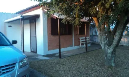 Locação - casa com 3 dormitórios na praia de mariluz em imbé