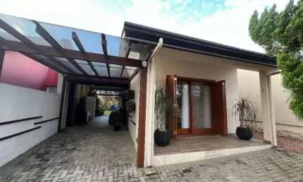 VENDA - CASA COM 2 DORMITÓRIOS NO BAIRRO LAGO AZUL EM ESTÂNCIA VELHA