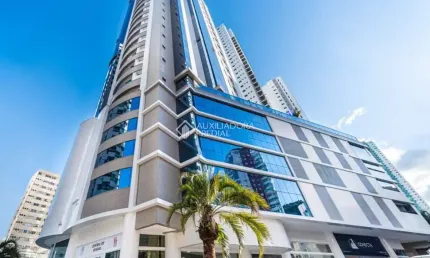 Apartamento com 3 quartos à venda na Rua Mingote Serafim, 10, Pioneiros, Balneário Camboriú, 160 m2 por R$ 4.600.000
