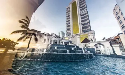 Apartamento com 4 quartos à venda na Avenida 276, 45, Meia Praia, Itapema, 217 m2 por R$ 11.860.000