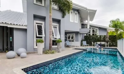 Casa em condomínio fechado com 4 quartos à venda na Rua Aqueduto, 364, Estados, Balneário Camboriú, 380 m2 por R$ 5.300.000