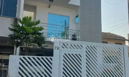 Casa com 3 quartos à venda na Prefeito Antonio Manços de Souza Mafra, 72, Centro, Camboriú, 200 m2 por R$ 990.000