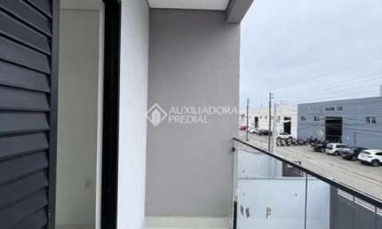 Casa em condomínio fechado com 3 quartos à venda na Rua Seul, 85, Santa Regina, Camboriú, 100 m2 por R$ 755.000