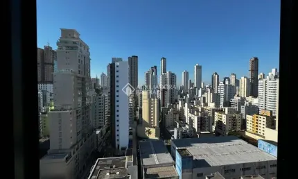Apartamento com 2 quartos à venda na 3 º avenida, 1150, centro, balneário camboriú, 70 m2 por r$ 1.200.000