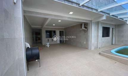 Casa com 5 quartos à venda na Avenida Paulo Contidio da Silva, 280, Espinheiros, Itajaí, 382 m2 por R$ 1.450.000