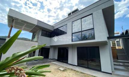 Casa com 4 quartos à venda na Maria Sedrez, 34, Fazendinha, Itajaí, 402 m2 por R$ 2.950.000