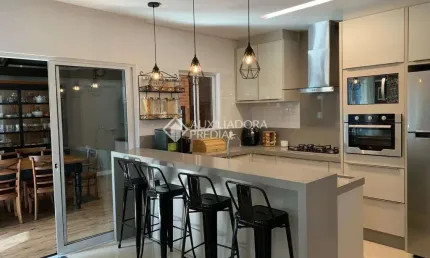 Casa em condomínio fechado com 3 quartos à venda na Avenida Hermógenes de Assis Feijó, 1100, São Judas Tadeu, Balneário Camboriú, 164 m2 por R$ 1.990.000