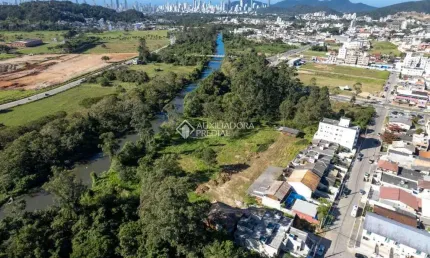 Terreno à venda na rua virgílio rodrigues pereira, 1, centro, camboriú, 11800 m2 por r$ 6.000.000