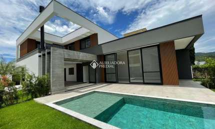 Casa em condomínio fechado com 4 quartos à venda na Rua Ivo José Rebello, 610, Santa Regina, Camboriú, 285 m2 por R$ 3.300.000